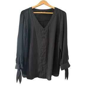 Elegant Black 3/4 Sleeve Tie Front Blouse